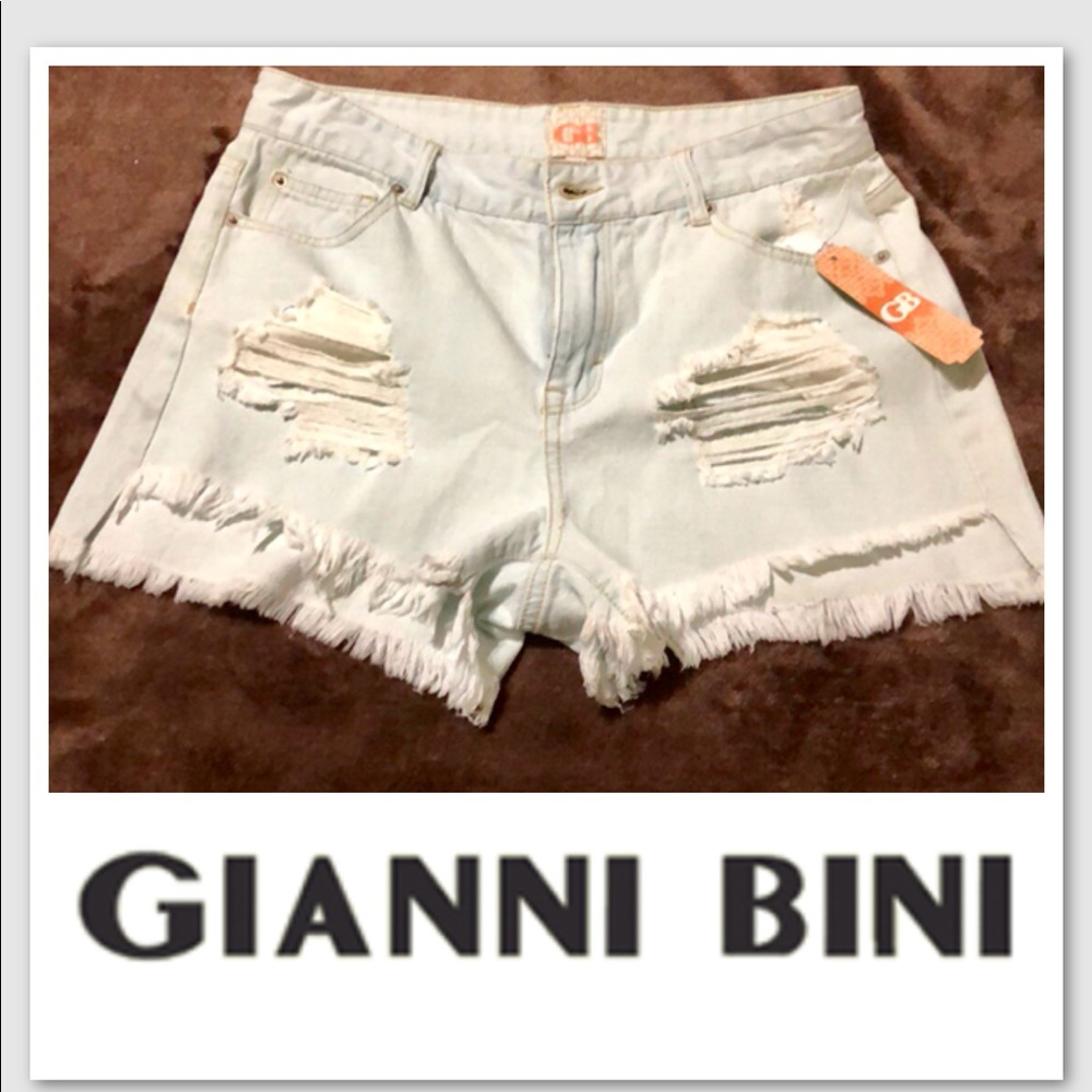 Distressed high waisted shorts.